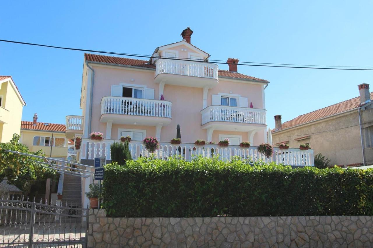 Apartments Ravlic Малинска Экстерьер фото