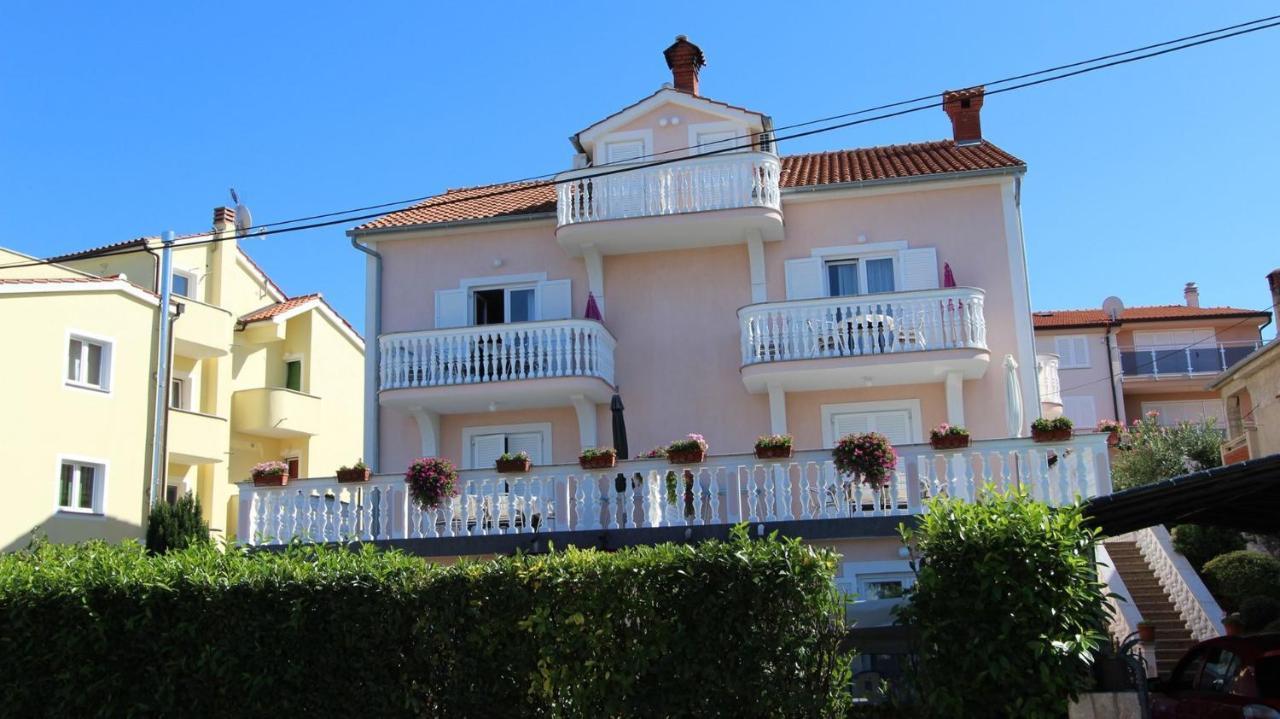 Apartments Ravlic Малинска Экстерьер фото