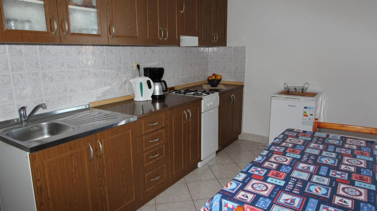 Apartments Ravlic Малинска Экстерьер фото