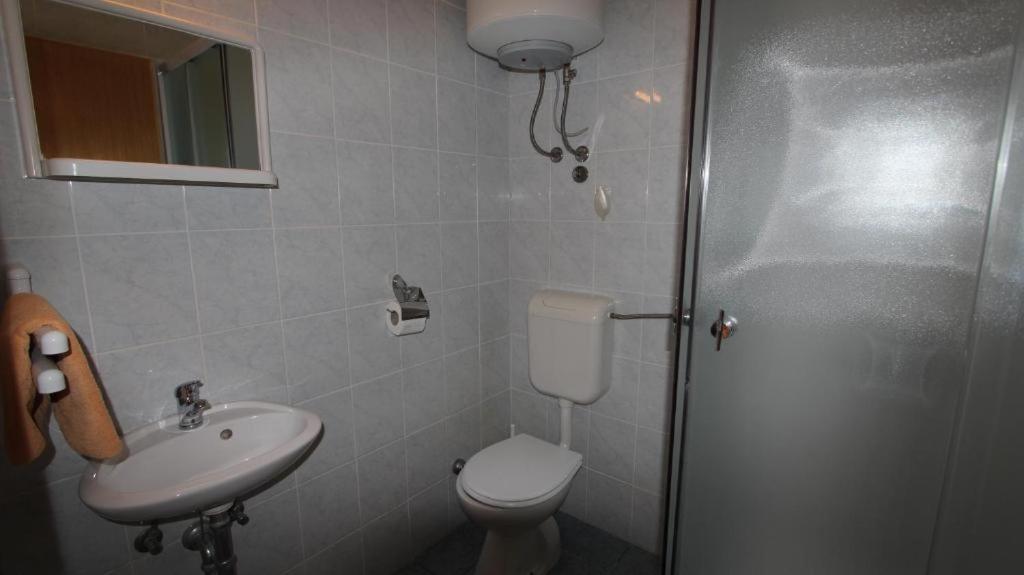 Apartments Ravlic Малинска Экстерьер фото