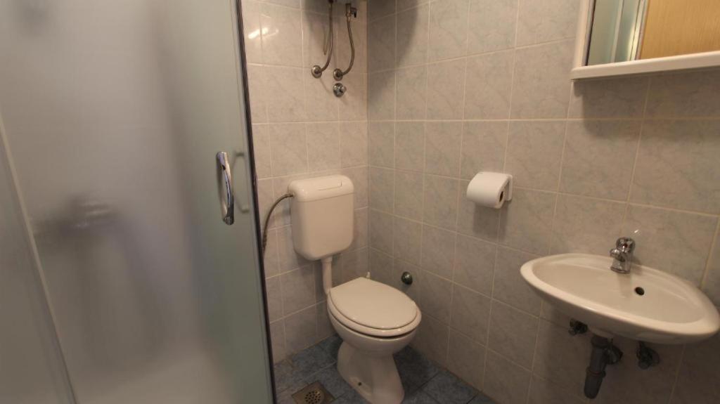 Apartments Ravlic Малинска Экстерьер фото