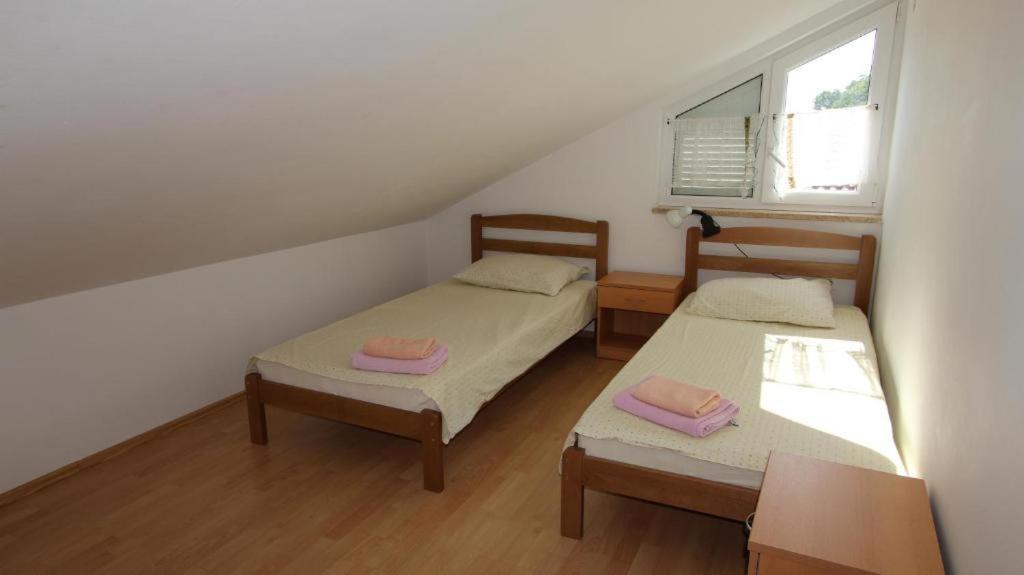 Apartments Ravlic Малинска Экстерьер фото